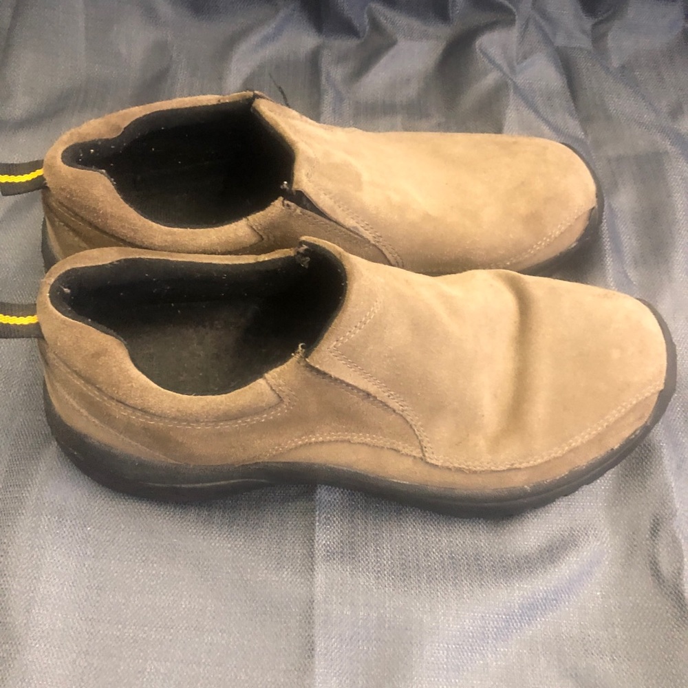 GBX Trail Hikers brown suede slip on